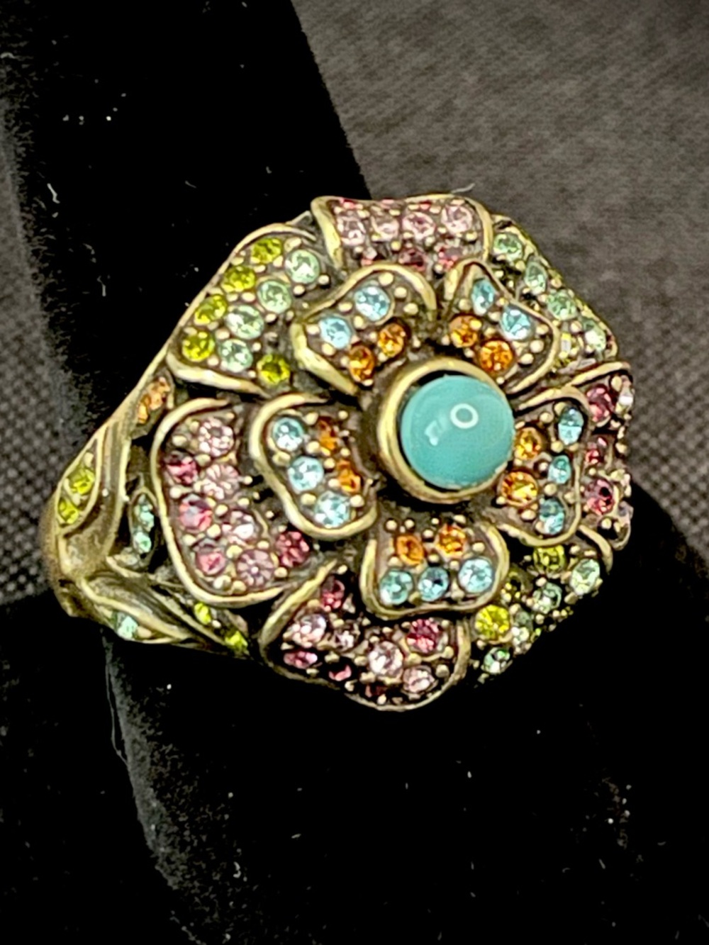 Heidi Daus  Floral Ring Gold Tone Multicolor Rhinestones,  Blue  Center -Sz 9.5